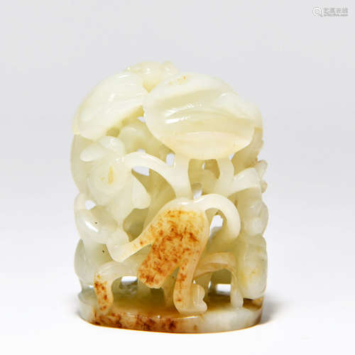 A Hetian Jade Piercing Censer s Top