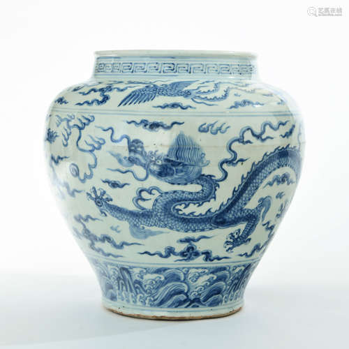 A Blue and White Dragon Porcelain Jar