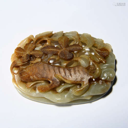 A Jade Carved Tiger Belt Accessory