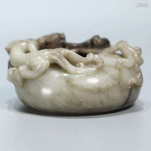 A Chi Dragon Carved White Jade Water Pot