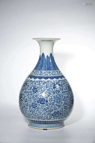 A Blue and White  Interlocking Flowers  Porcelain Bottle Vase