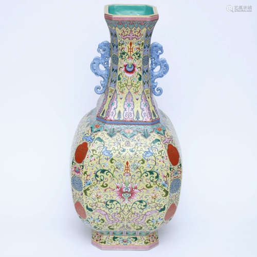 An Enamel Gilt-inlaid Floral Porcelain Double Ears Vase