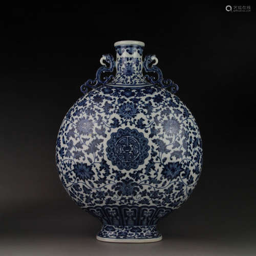 A Blue and White Twining Lotus Pattern Porcelain Oblate Vase