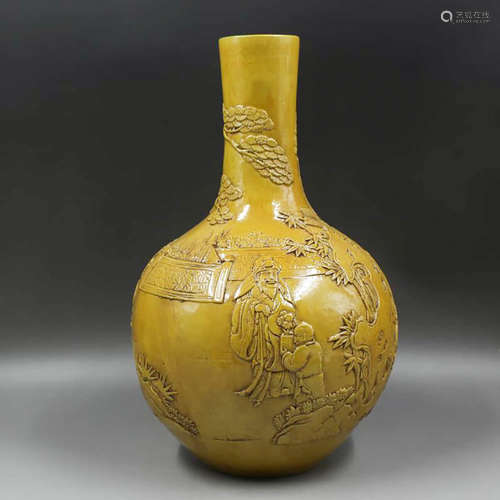 A Yellow Glaze Figures Relief Porcelain Tianqiuping