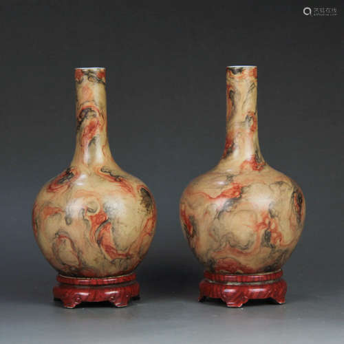 A Pair of Marble Pattern Porcelain Tianqiuping