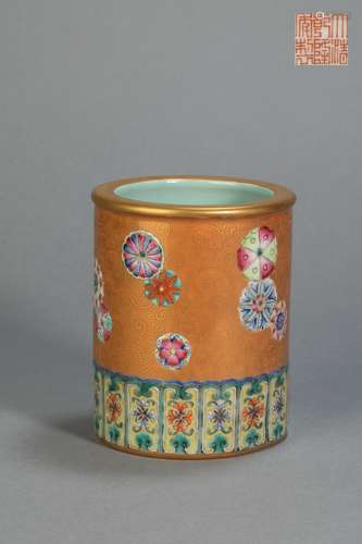 Pink Glazed Gilding Pen Holder from Qing