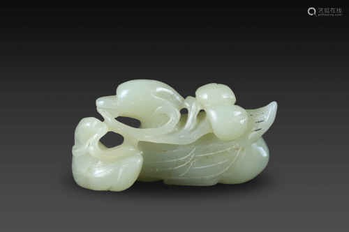 Jade Ornament in Parent Statue from Qing