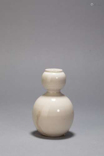 Ding Kiln White Glazed Calabase Vase from Song