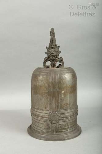 Chine du Sud Vietnam, vers 1900 Cloche en bronze,…