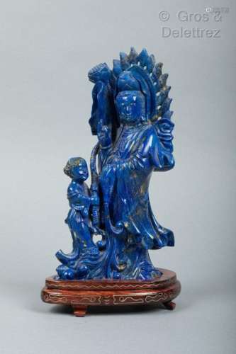 Chine, vers 1960 Groupe en lapis lazuli, représen…