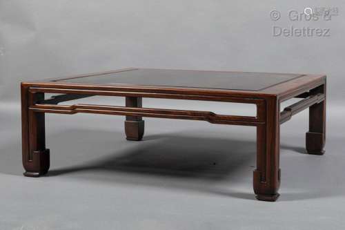 Table basse carrée, en bois de hongmu, à panneau f…