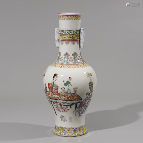 ANCIENT CHINESE FAMILLE-ROSE VASE