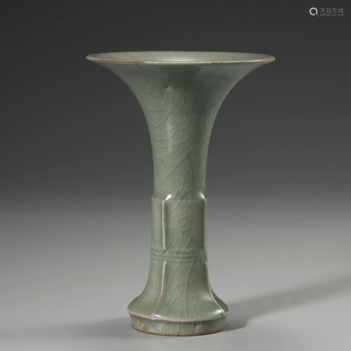 ANCIENT CHINESE,LONGQUAN-CELADON VASE