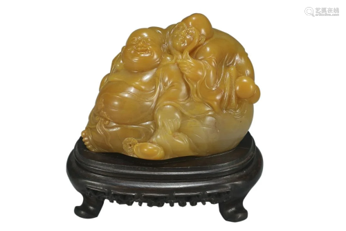 SHOUSHAN TIANHUANG ORNAMENT CARVED WITH ARHAT