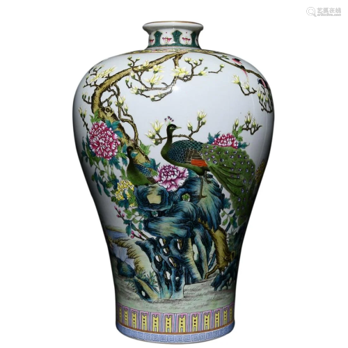 FAMILLE ROSE 'FLOWERS AND BIRDS' MEIPING VASE
