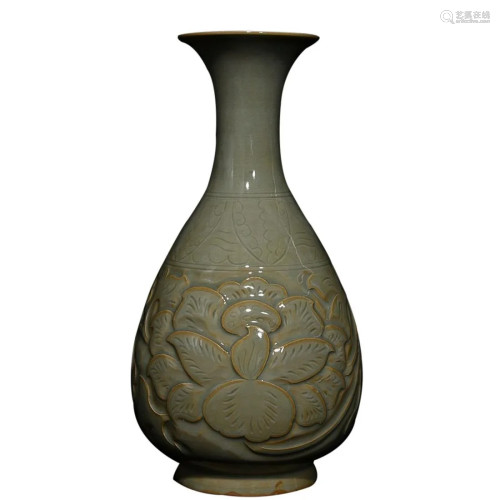 YAOZHOU WARE 'FLORAL' PEAR FORM VASE