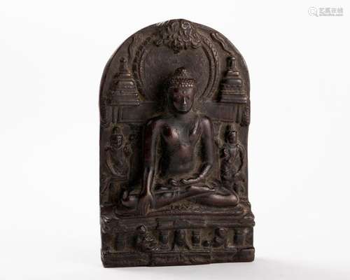 CHINE BAS RELIEF en bronze patiné figurant BUDDHA …