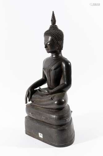 ASIE du SUD EST BUDDHA sur son socle lotiforme esq…