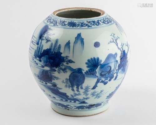 CHINE VASE boule en porcelaine à décor en camaïeu …