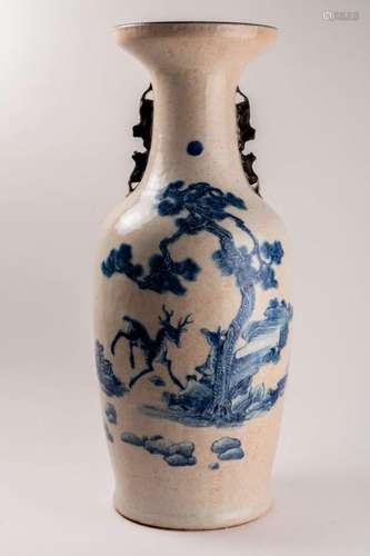 CHINE, Nankin. VASE en grès porcelaineux à décor b…