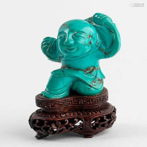 CHINE Petit PERSONNAGE en turquoise sculptée. Sur …