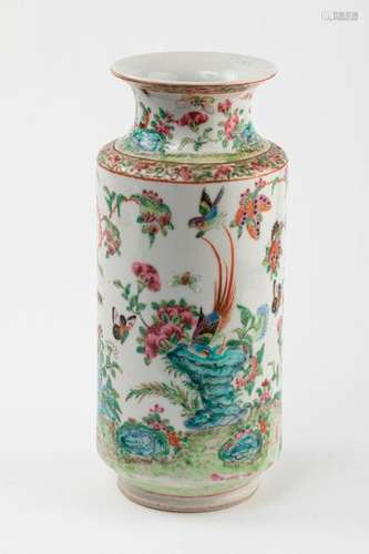 CHINE VASE de section cylindrique à col évasé, en …