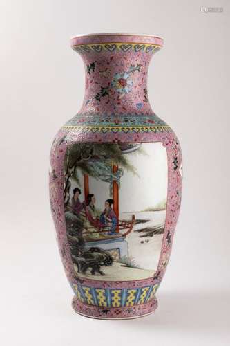 CHINE VASE ovoïde à décor polychrome d'élégantes d…