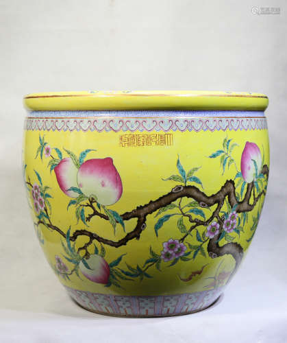 Chinese Daqing Dynasty Qianlong Period Famille Rose Nine Peach Porcelain Vat