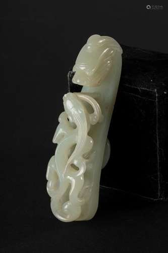 CHINA Large carved jade FIBULA with a stylized dra…