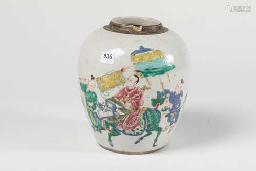 CHINA Porcelain GINGEMBER jar with polychrome deco…