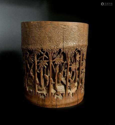 CHINA Sculpted bamboo BITONG with decoration of li…