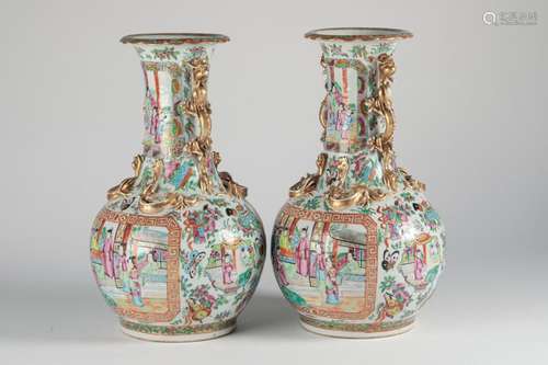 CHINA, Canton Pair of porcelain VASES decorated wi…