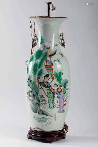 CHINA Porcelain vase with polychrome decoration of…