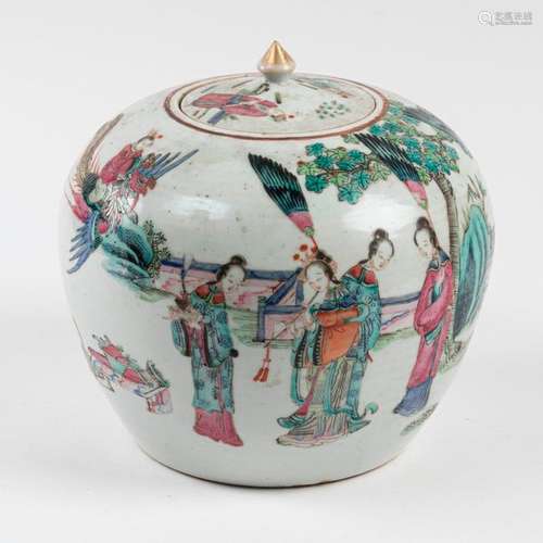 CHINA Porcelain GINGEMBER jar with polychrome deco…