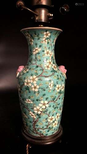 CHINA Porcelain vase decorated with flowered branc…