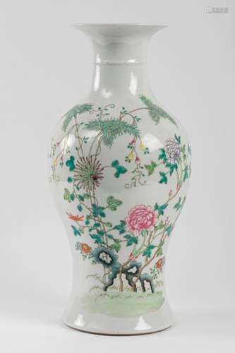 CHINA Porcelain baluster vase decorated with ename…