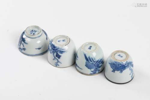 VIETNAM Suite of 4 small BOLS with blue white deco…