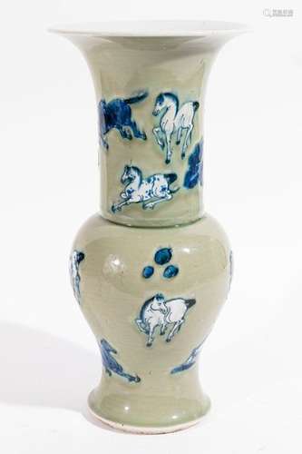 CHINA VASE balauster with blue and white decoratio…