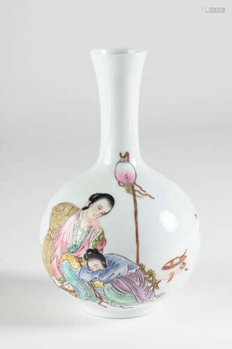 CHINA Porcelain ball vase with tubular neck with e…