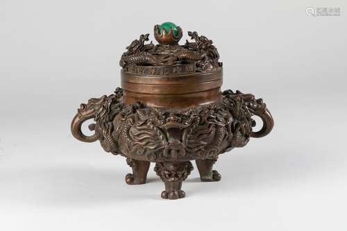 CHINA BURNER PARFUM tripod in patinated bronze wit…