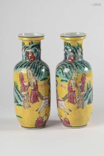 CHINA Pair of porcelain VASES with polychrome deco…