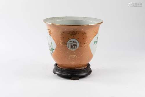 CHINA CAHCE POT in porcelain with polychrome decor…