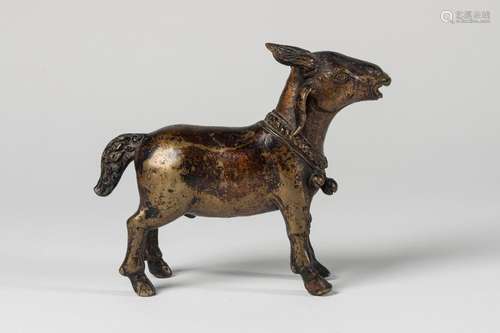 CHINA CHIEN de FÔ in patinated alloy. H. 16,5 cm. …