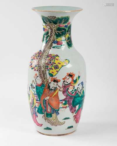 CHINA Porcelain vase with flared neck, with polych…