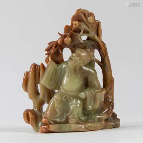 CHINA SUBJECT in brown shaded jade, carved and dep…