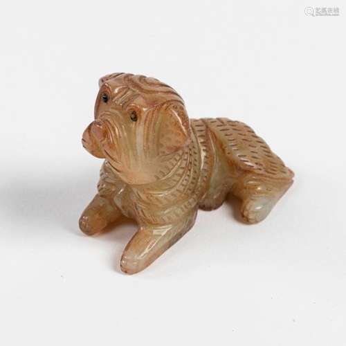 CHINA Sitting dog, carved and incised jade. 5 x 7 …