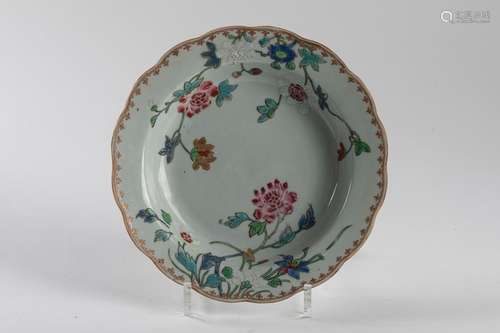 CHINA Poly lobed PLATE in porcelain and enamels of…