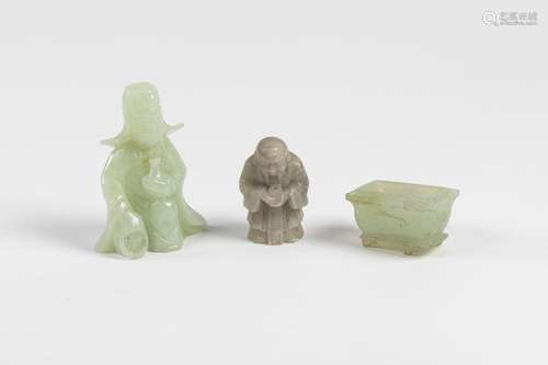 CHINA Carved jade lot including two SUBJECTS (H. 6…