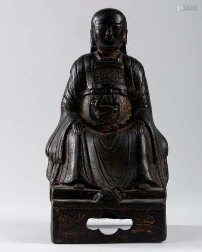 CHINA DIGNITARY seated, patinated bronze. H. 28 cm…