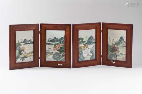 CHINA Pair of DYPTIQUES framing 4 PLAQUES of porce…